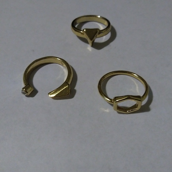 Fashion Rings - Picture 2 of 3